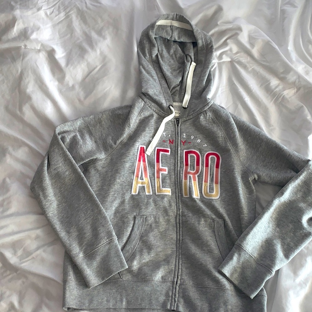 Kids size large Aeropostale grey zip up hoodie